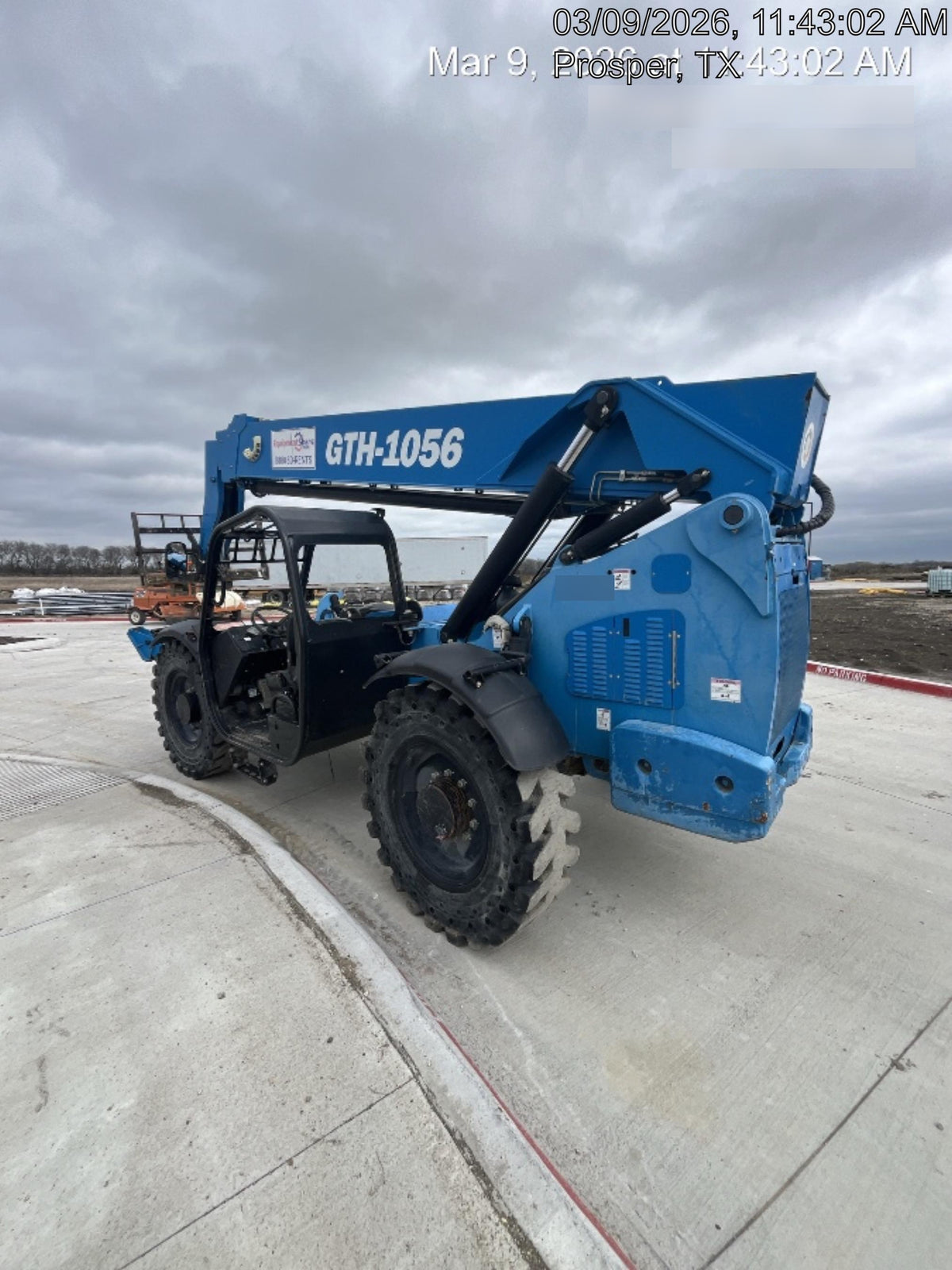 2017 GENIE GTH-1056