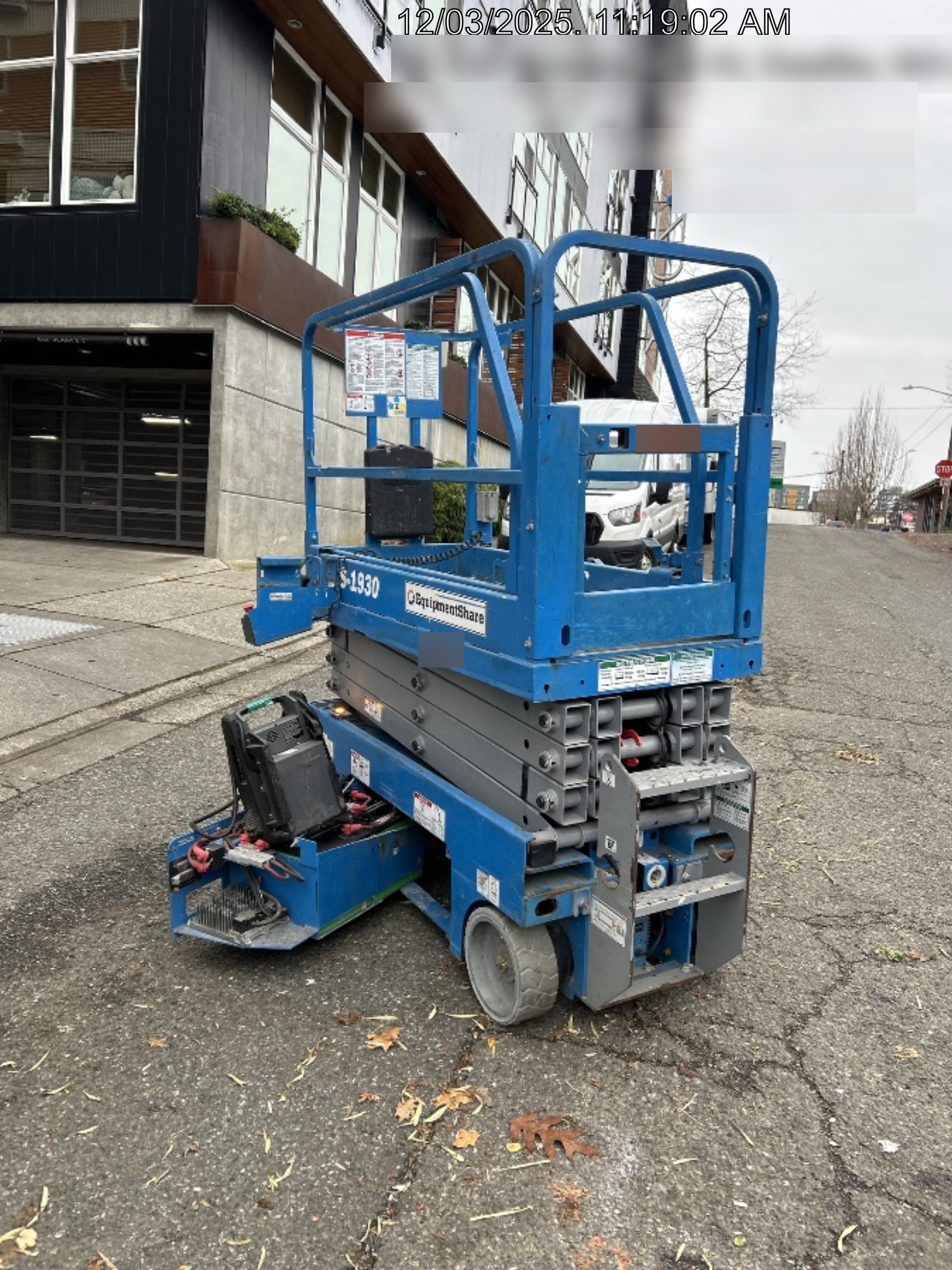 2019 Genie GS-1930 Half Height Swing Gate, 800W Inverter