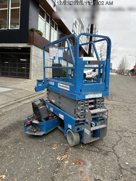 2019 Genie GS-1930 Half Height Swing Gate, 800W Inverter