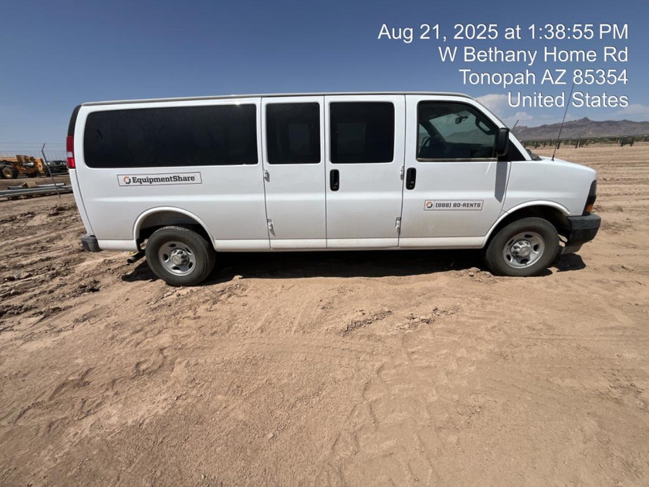 2025 CHEVROLET Express Van - Rental