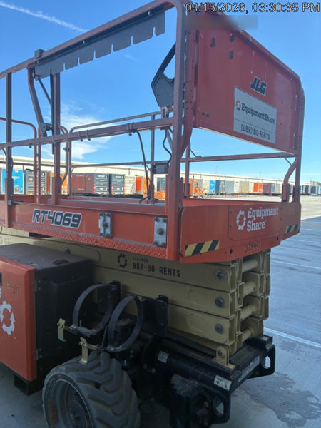 2023 JLG RT4069