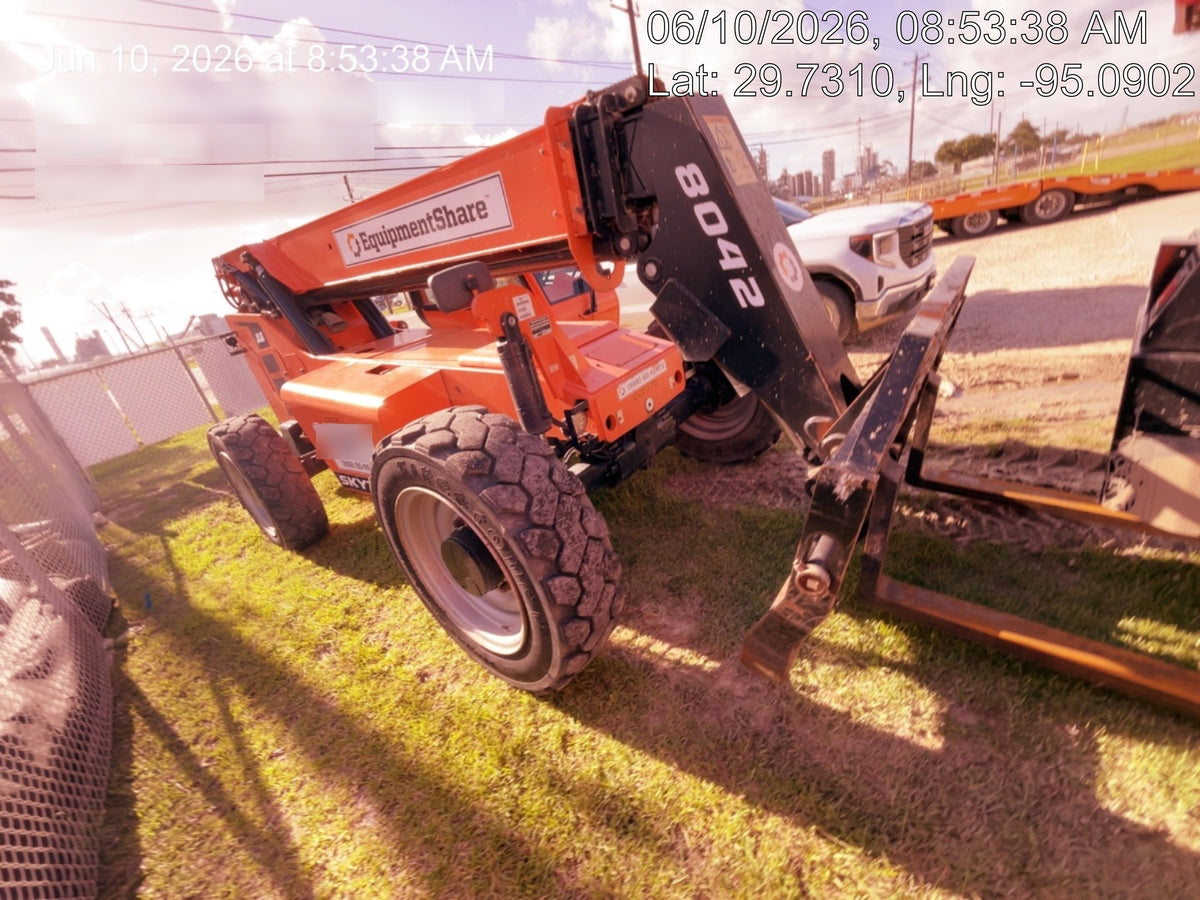 2022 SKYTRAK 8042
