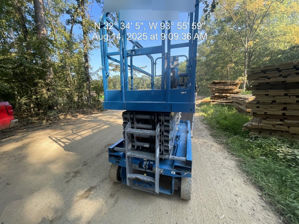 2022 GENIE GS-3246