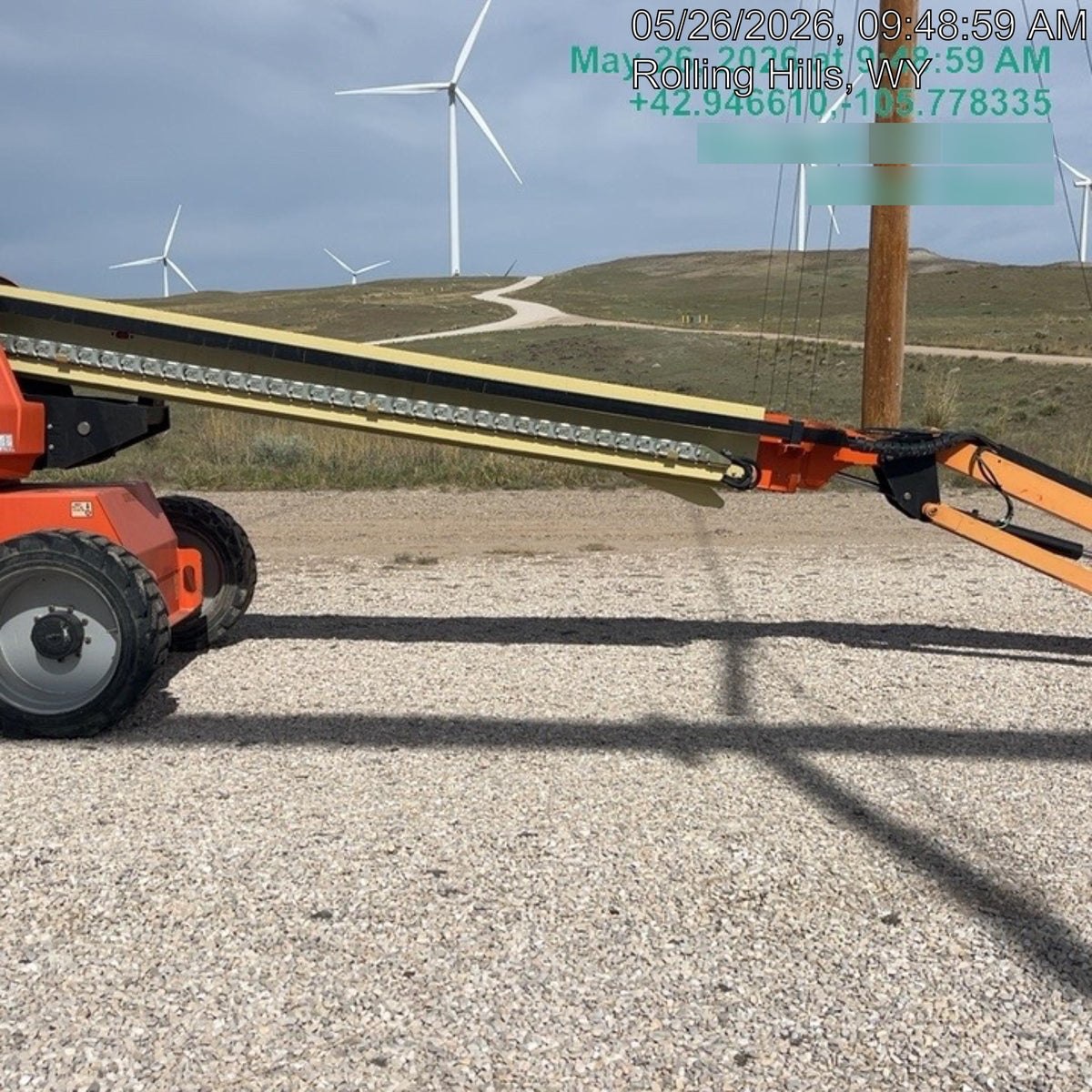 2022 JLG 660SJ