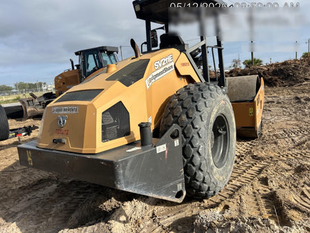 2021 CASE SV211EPF