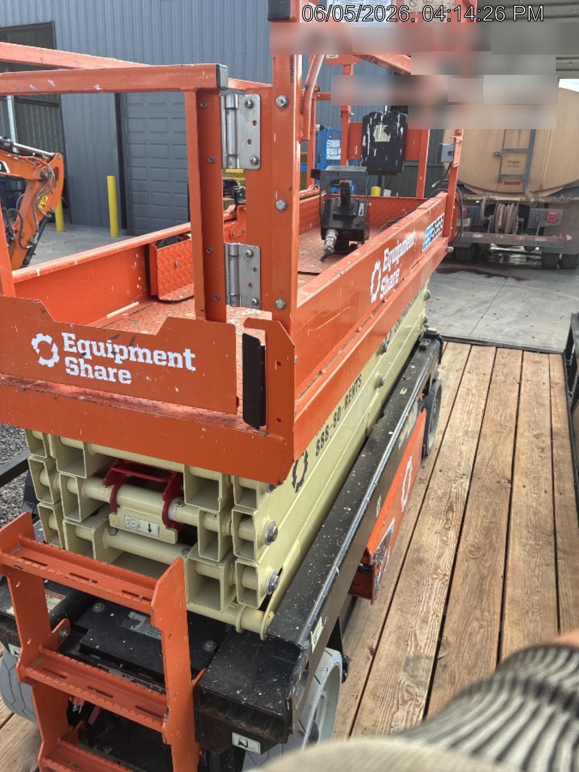 2022 JLG ES2632