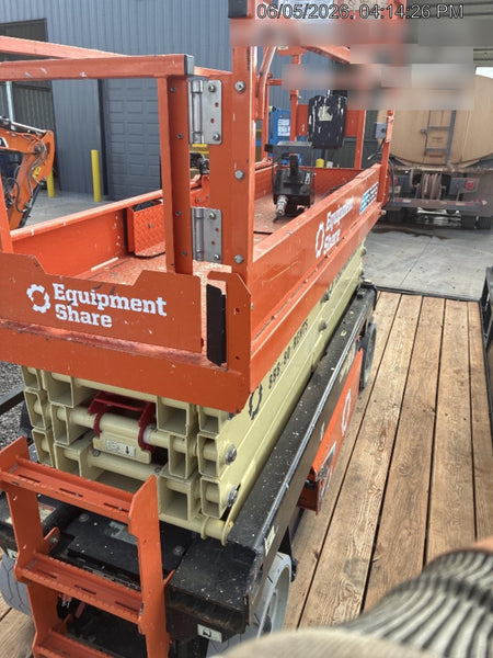 2022 JLG ES2632