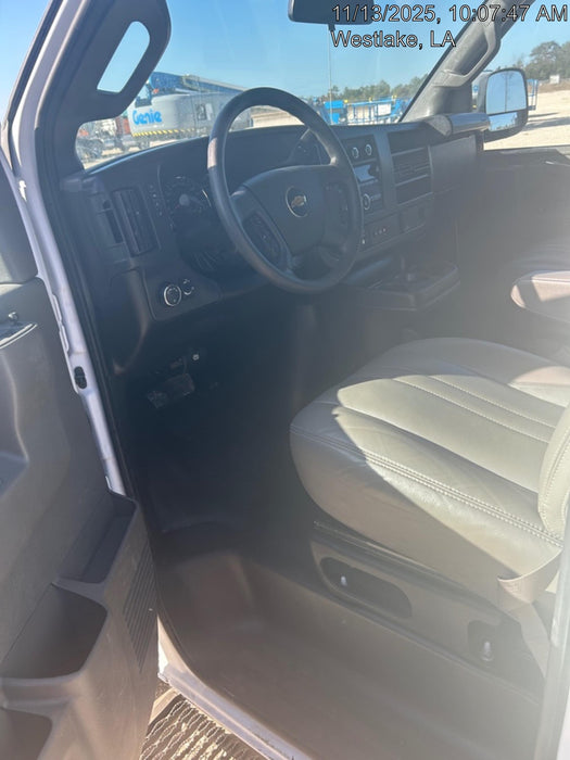 2024 CHEVROLET Express Van - Rental