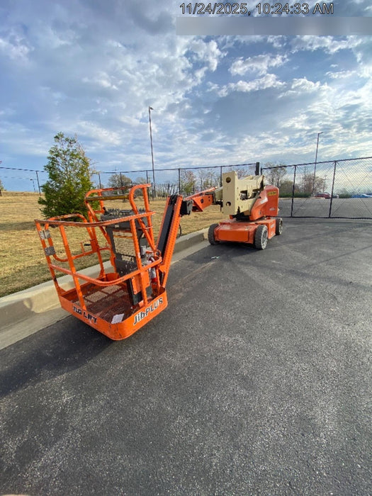 2019 JLG E400AJPN