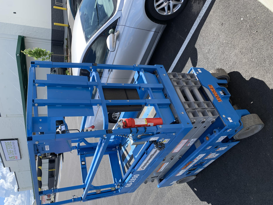 2020 Genie GS-1930 Solid Non Marking Tires, Beacon, Folding rails with half height swing gate, 800W Inverter