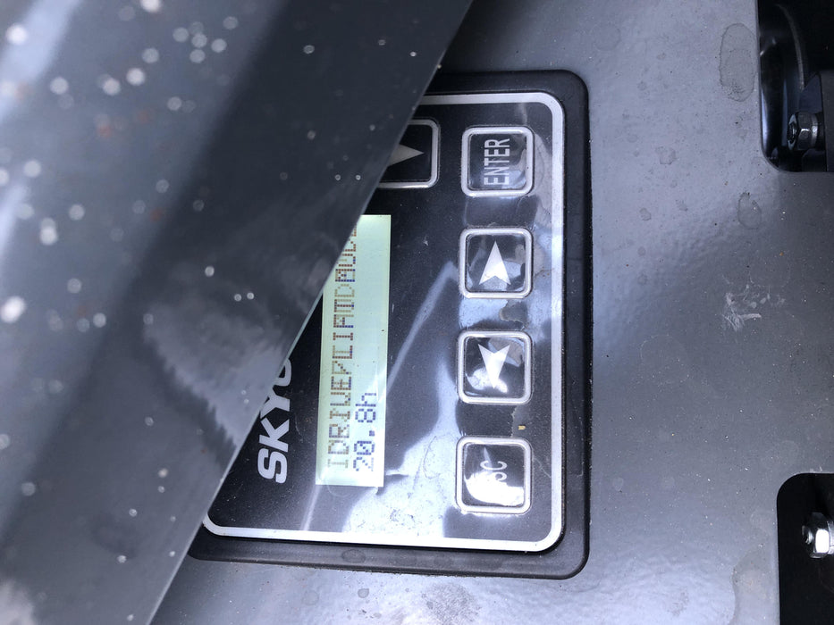 2020 Skyjack SJIII-3220 Solid NM Tires, Half height spring hinged entry gate, Dual Beacons, 6' Powered Extension Deck