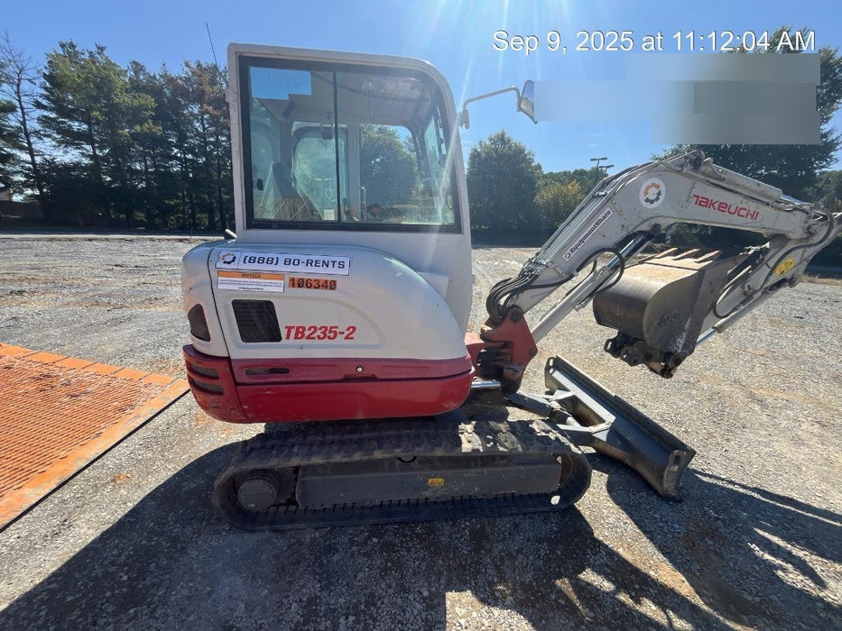 2020 TAKEUCHI TB235-2CR