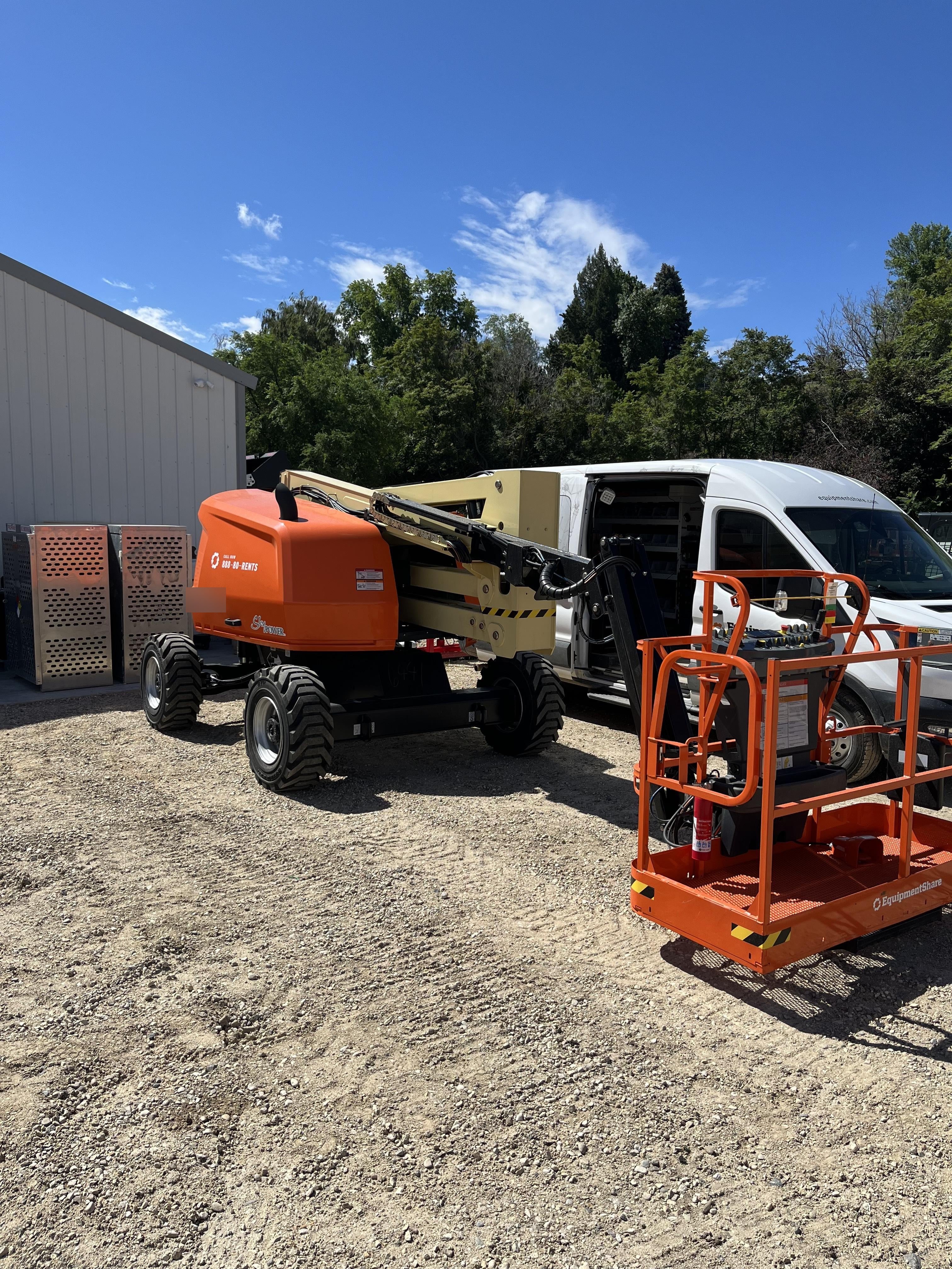 2023 JLG 450AJ