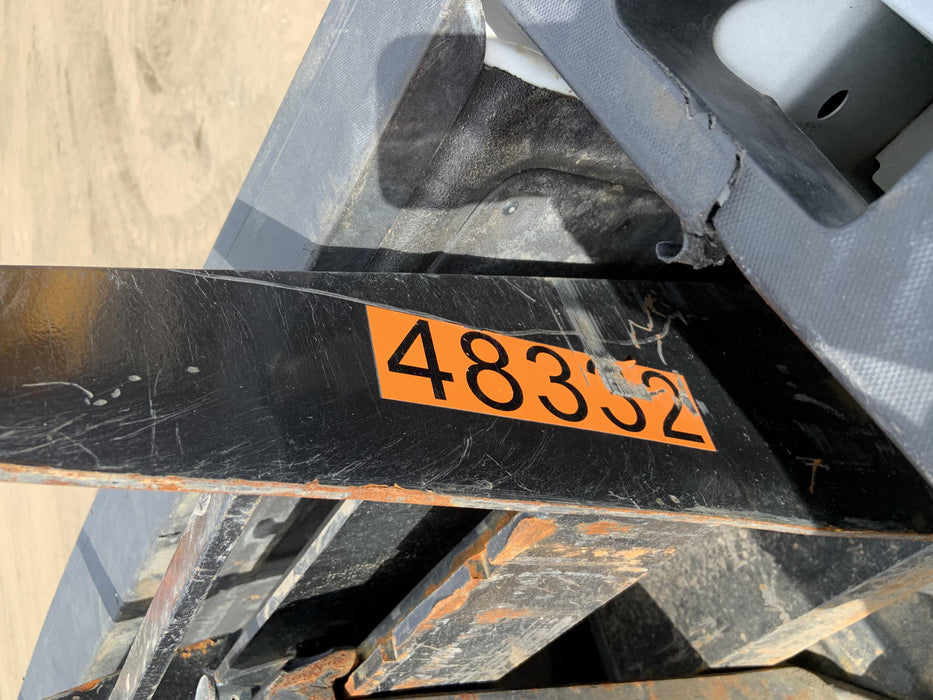 2019 ARROW MATERIAL HANDLING 60" Pallet Forks - Arrow