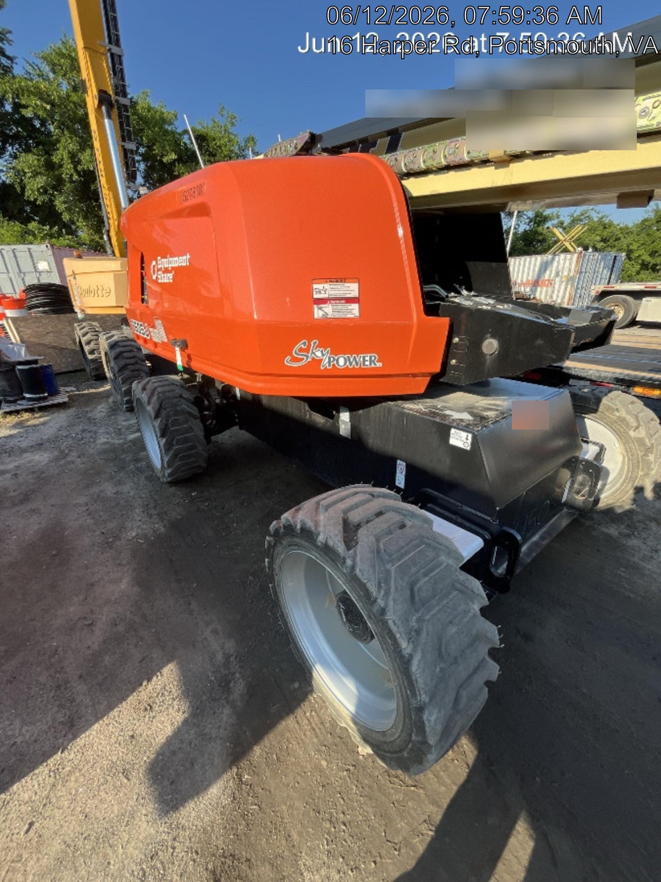 2025 JLG 660SJ