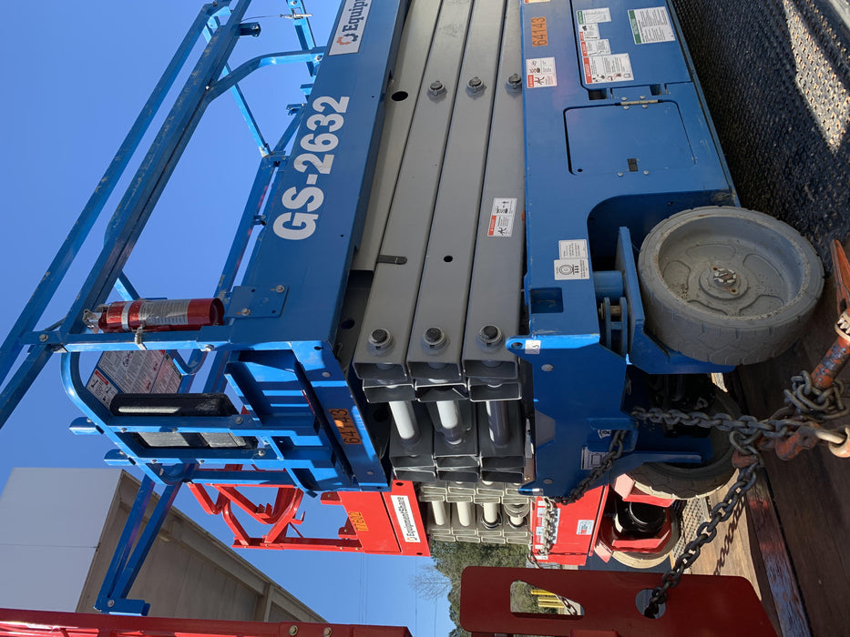 2020 Genie GS-2632 Standard, Folding half height swing gate