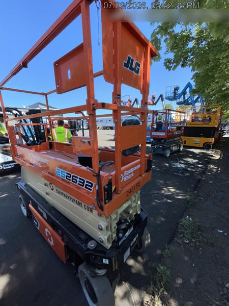 2022 JLG ES2632