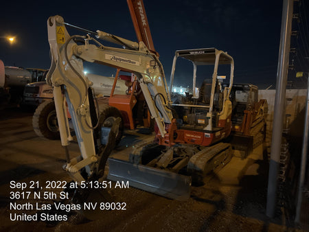 2022 TAKEUCHI TB235-2R