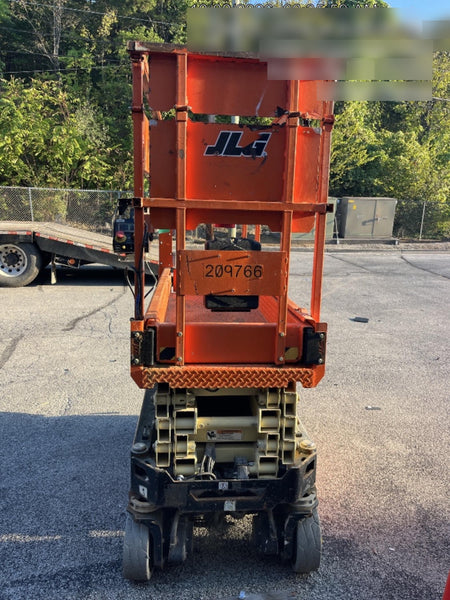 2022 JLG ES1932