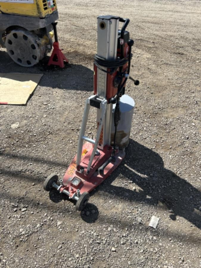 2023 HILTI DD250E
