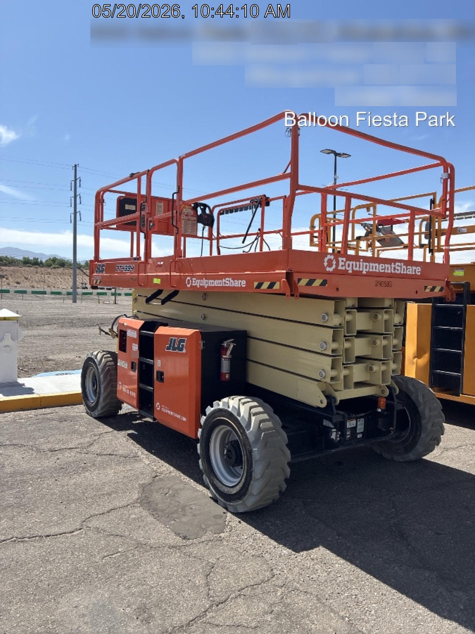2023 JLG RT4394