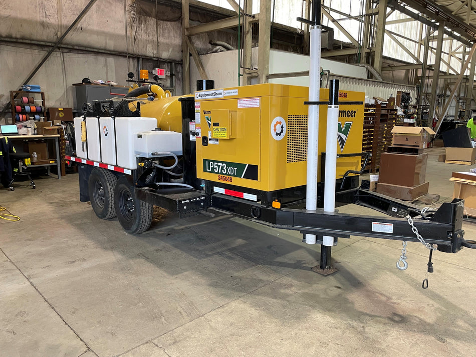 2022 Vac-Tron LP573XDT T4 Koehler Diesel Engine, 500 Gallon Debris Tank, x2 100 Gallon Water Tanks