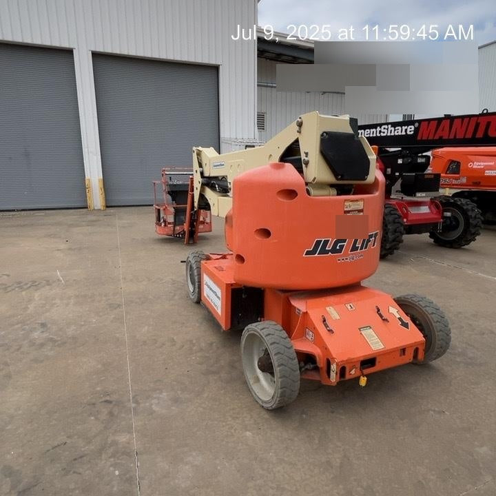 2019 JLG E400AJPN