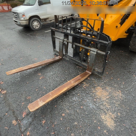 2022 JCB 332/E5286
