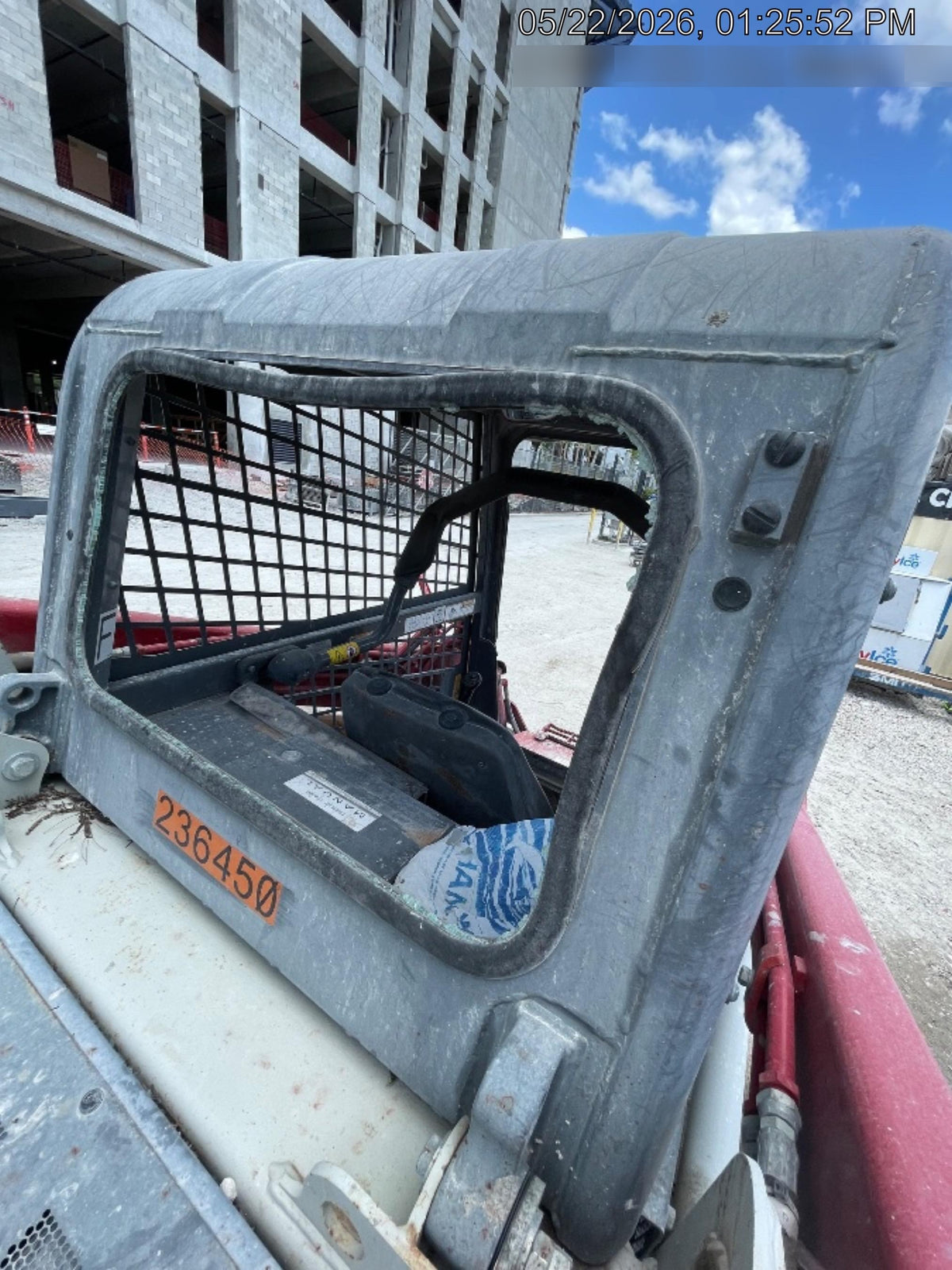 2022 TAKEUCHI TL8R2-R