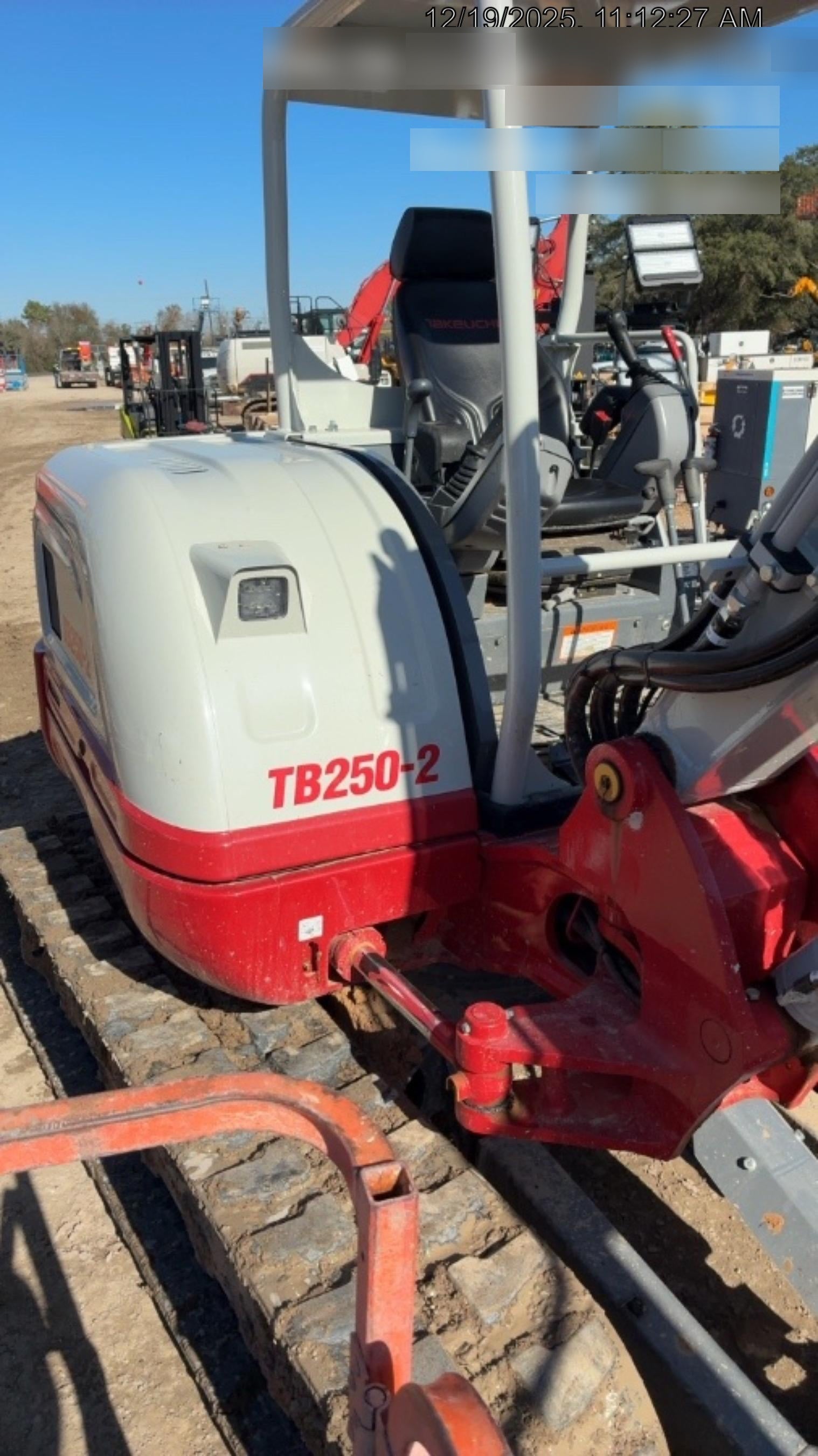 2025 TAKEUCHI TB250-2R