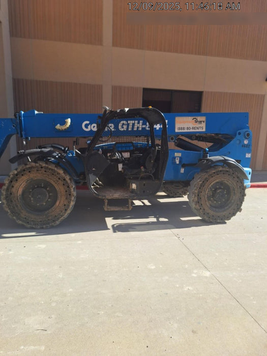 2017 Genie GTH-844 Solid Tires