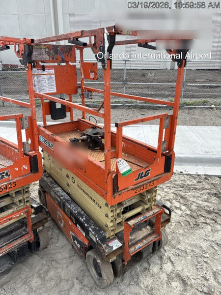 2022 JLG ES1932