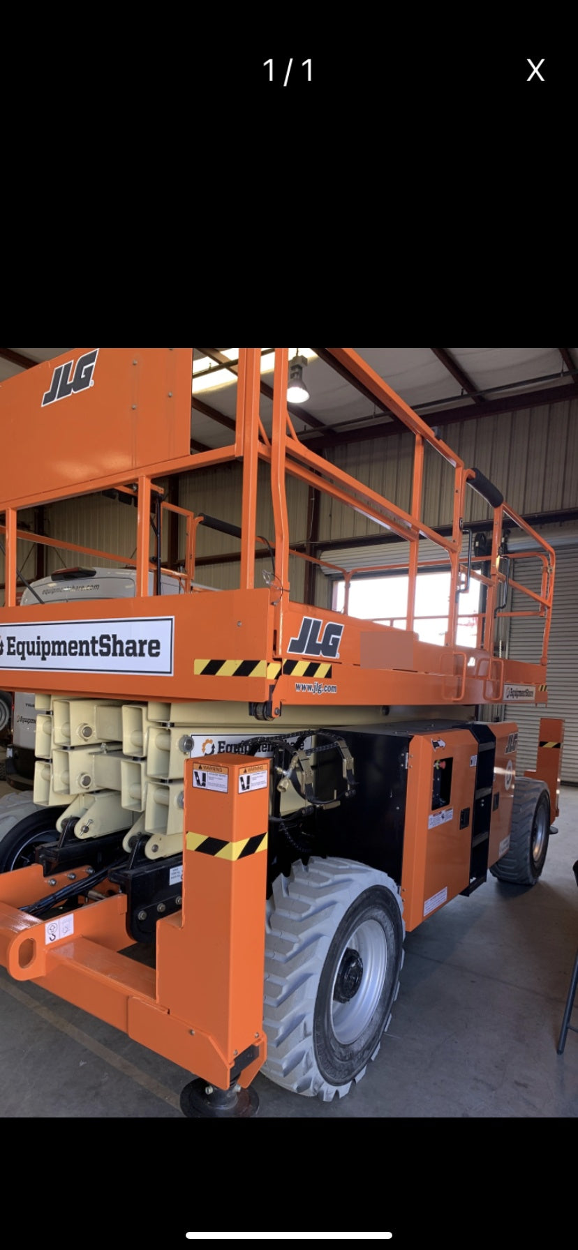 2021 JLG 330LRT