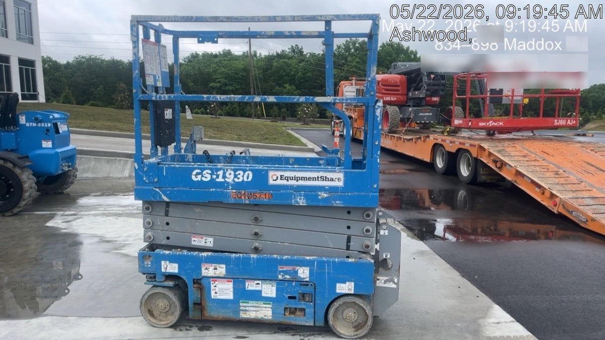 2020 Genie GS-1930 Solid Non Marking Tires, Beacon, Folding rails with half height swing gate