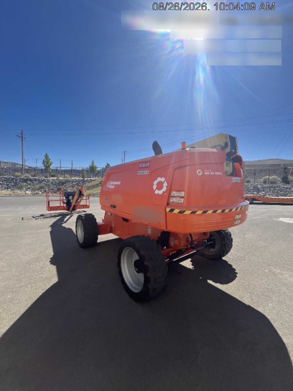 2022 JLG 660SJ