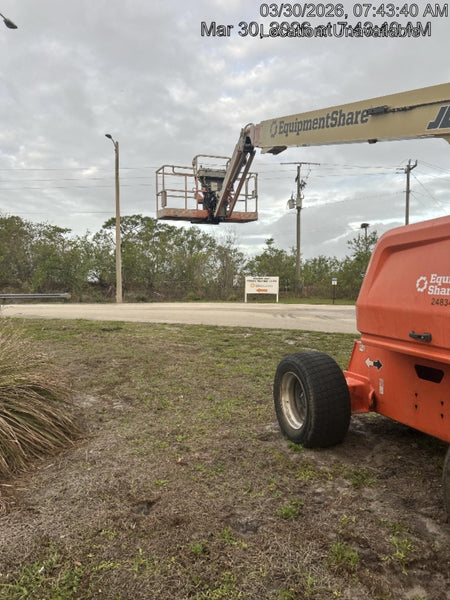 2022 JLG 660SJ