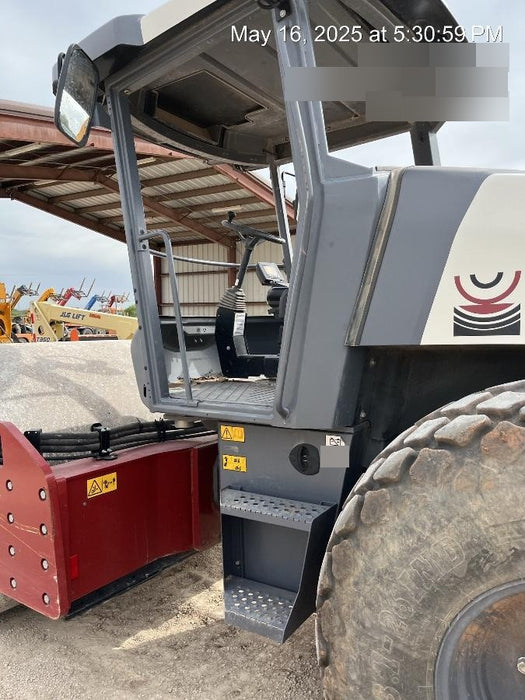 2023 DYNAPAC CA2500D