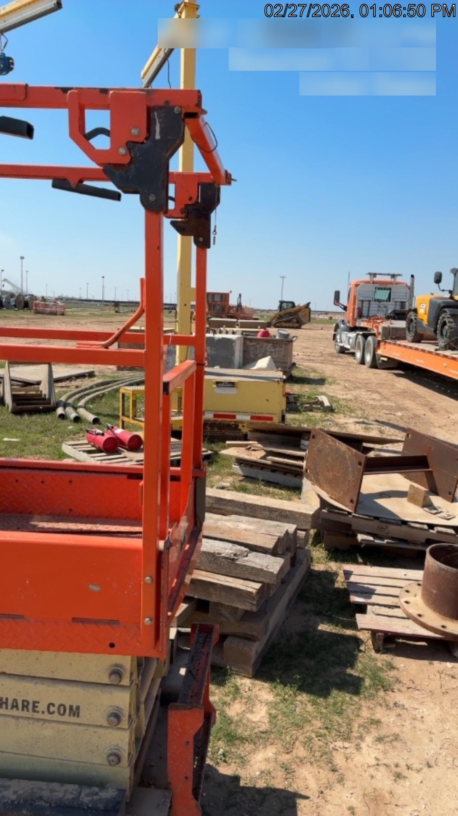 2022 JLG ES1932