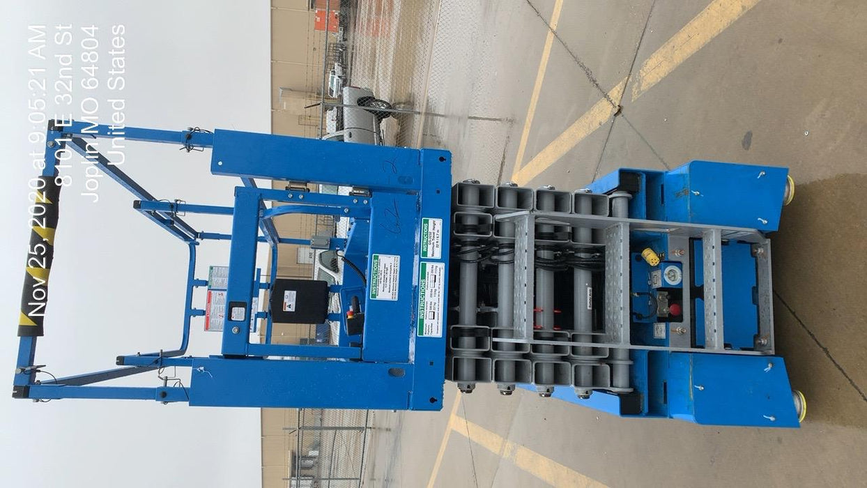 2020 Genie GS-3232 Standard, Folding half height swing gate, 800W Inverter