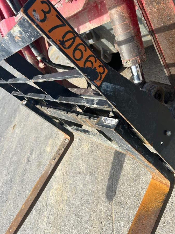 2023 ARROW MATERIAL HANDLING 48" Pallet Forks - Arrow