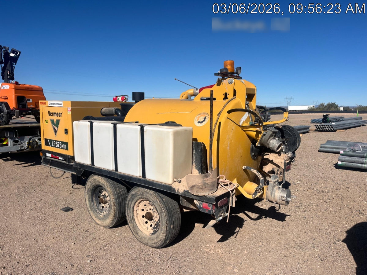 2022 VAC-TRON LP573XDT