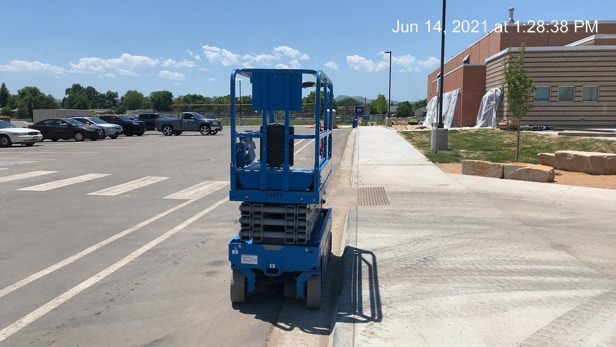 2020 Genie GS-1930 Fixed rails with chain entry gate - Pre A92.20