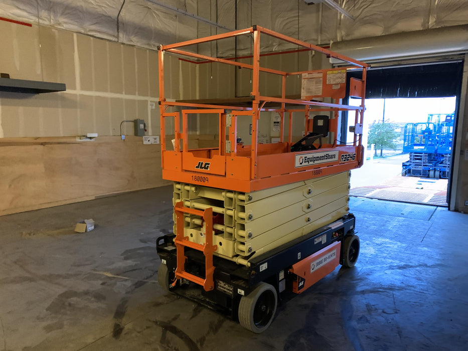 2021 JLG R3246