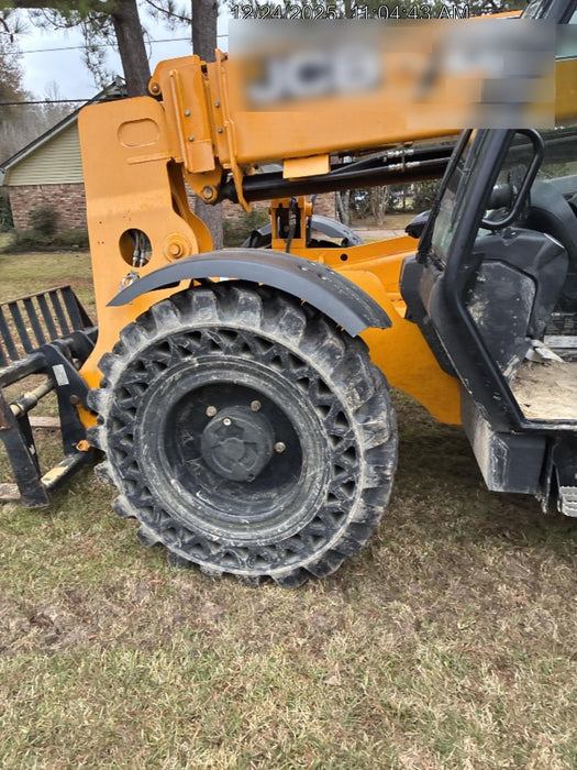 2020 JCB 506-36 Cab/Heat/Air, 74 HP, Solid Tires, STD Worklight, Beacon, Aux Hydraulics, Lifting Eye, Back up Alarm w/48" Carriage/48" Forks