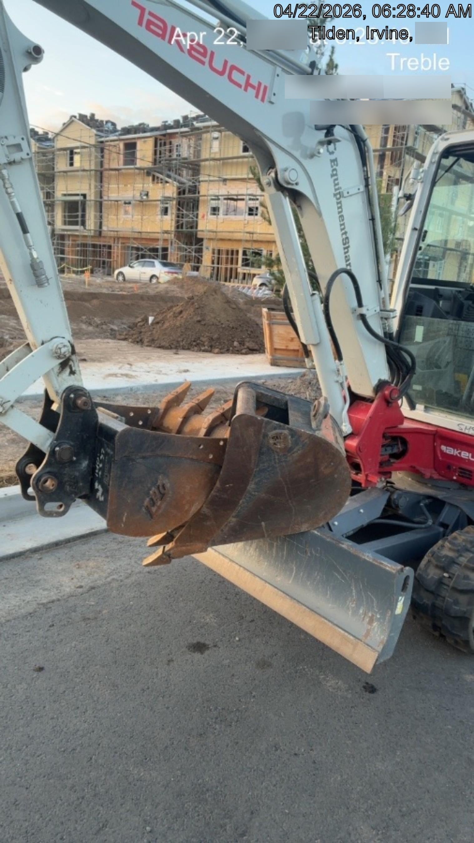 2025 TAKEUCHI TB235-2CR