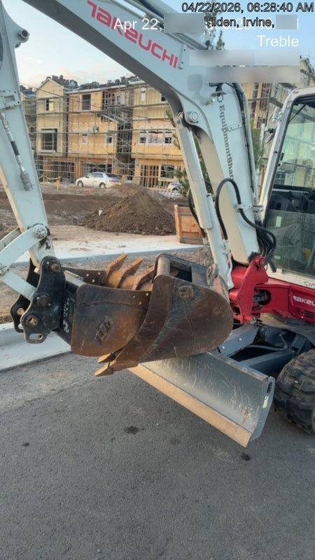 2025 TAKEUCHI TB235-2CR