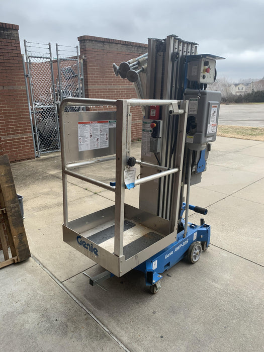 2019 GENIE AWP-30S