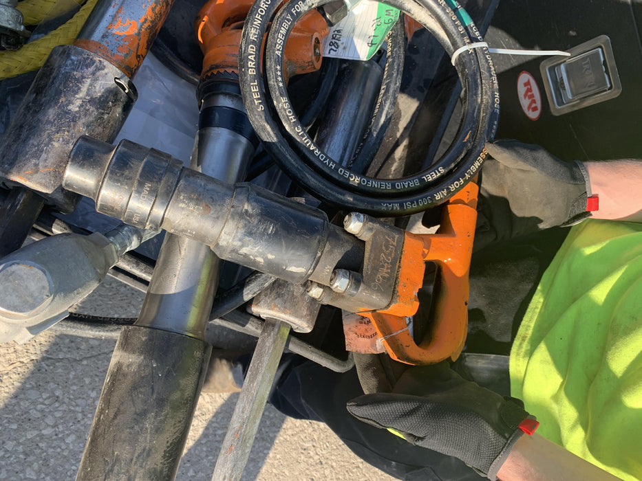 2020 MICHIGAN PNEUMATIC ES-CH3R-TRACKER