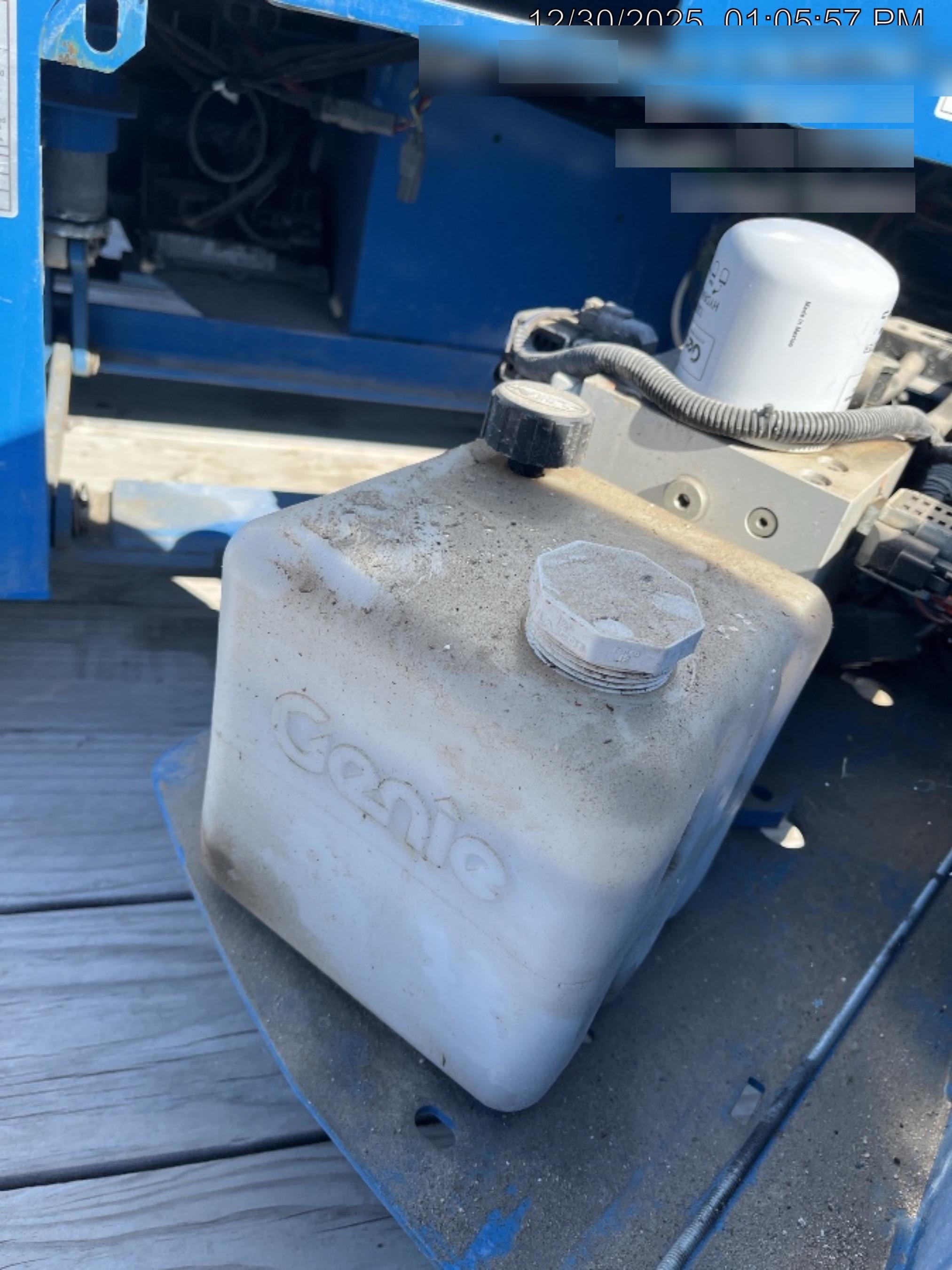 2023 GENIE GS-1932