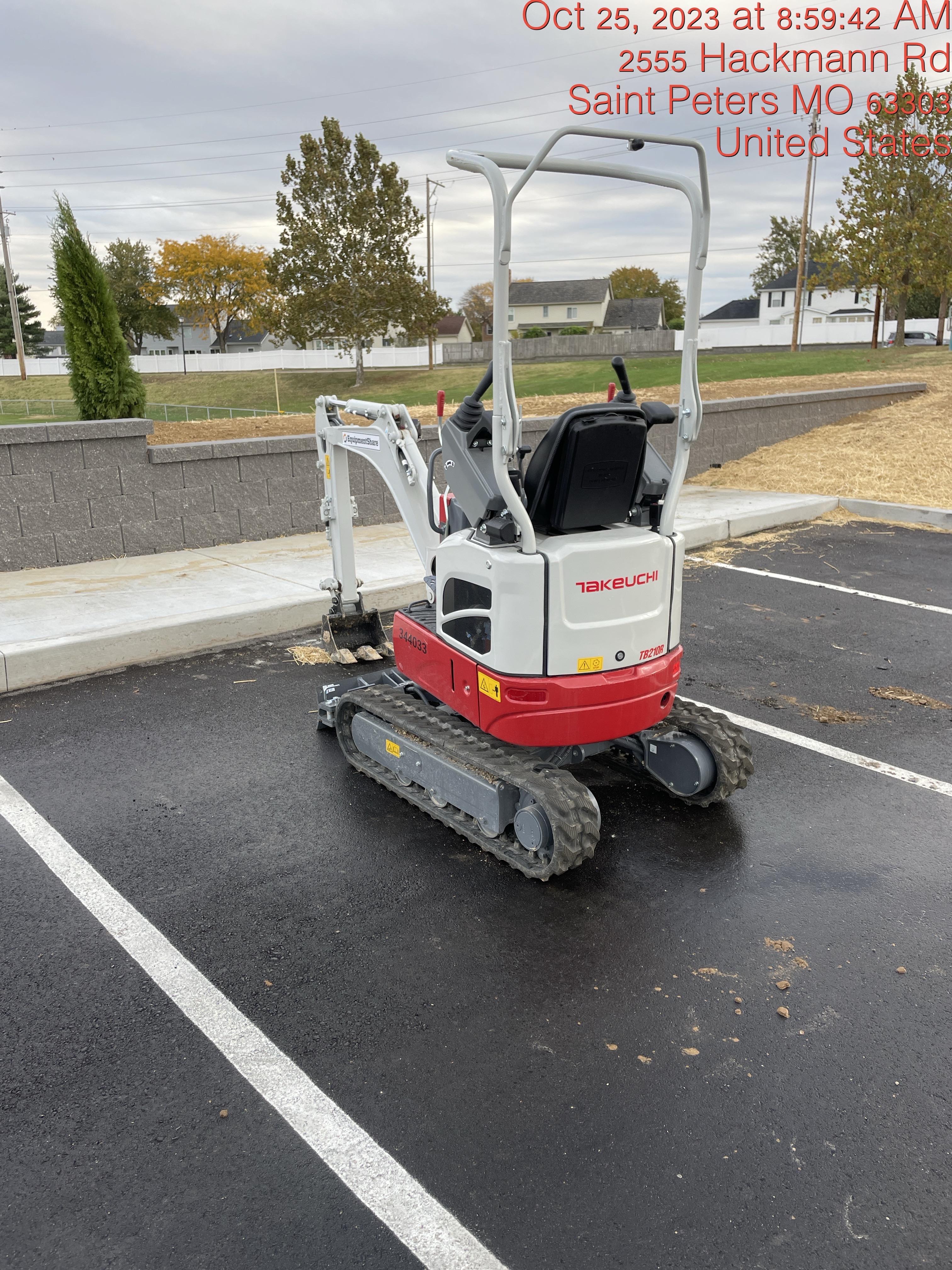 2023 TAKEUCHI TB210R